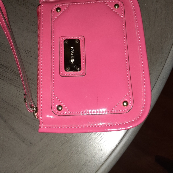 Wristlet - Picture 1 of 4